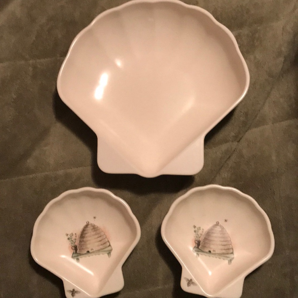 Mature wood dish